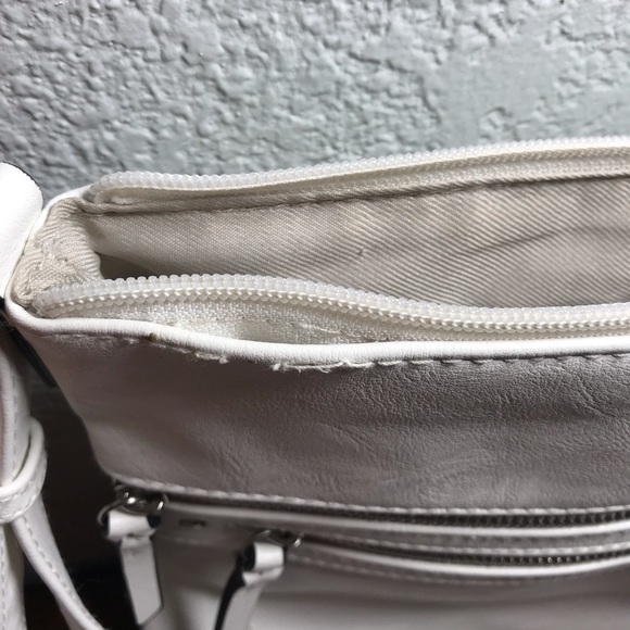 INC International Concepts crossbody. - Picture 5 of 5